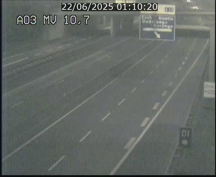 <h2>Traffic live webcam Luxembourg Croix de Bettembourg - A3 - BK 10.7 - direction France</h2>