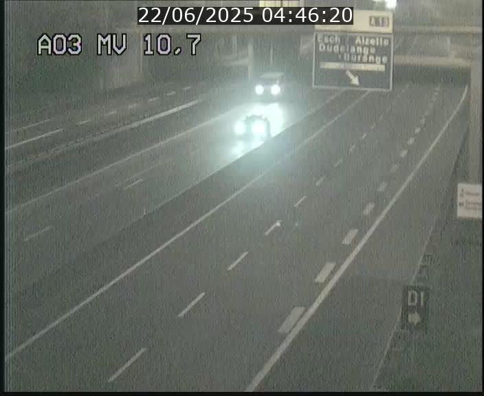 <h2>Traffic live webcam Luxembourg Croix de Bettembourg - A3 - BK 10.7 - direction France</h2>