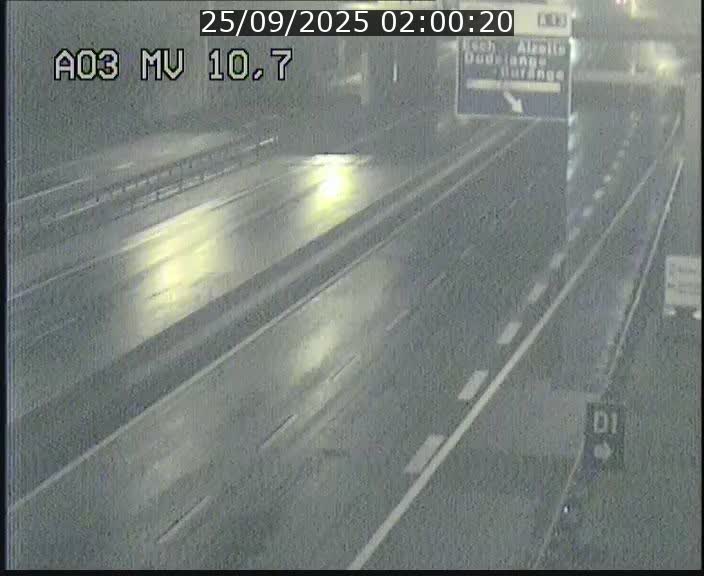<h2>Traffic live webcam Luxembourg Croix de Bettembourg - A3 - BK 10.7 - direction France</h2>