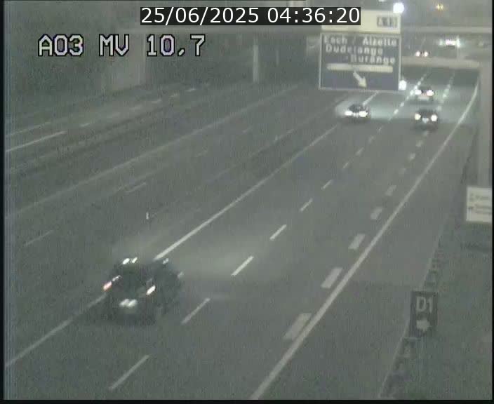 <h2>Traffic live webcam Luxembourg Croix de Bettembourg - A3 - BK 10.7 - direction France</h2>