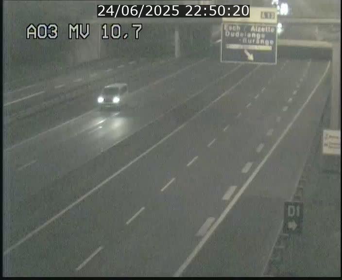 <h2>Traffic live webcam Luxembourg Croix de Bettembourg - A3 - BK 10.7 - direction France</h2>