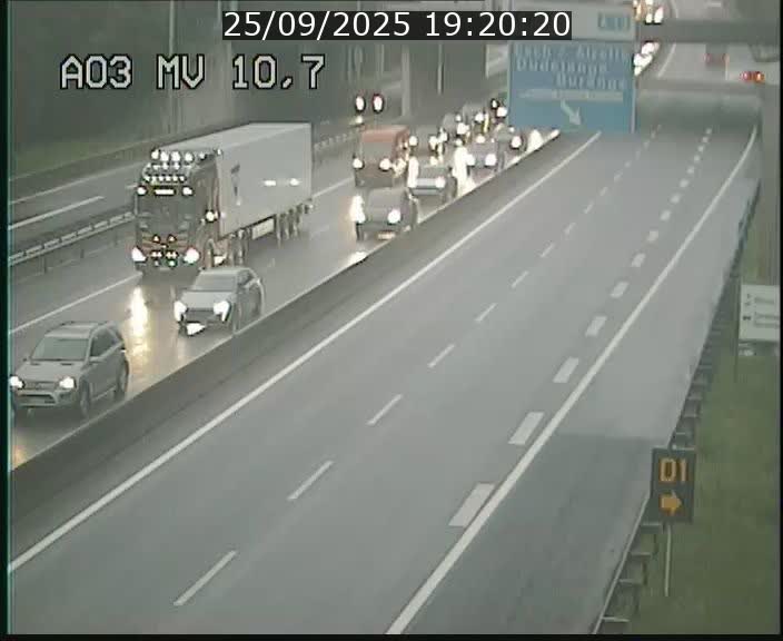 <h2>Traffic live webcam Luxembourg Croix de Bettembourg - A3 - BK 10.7 - direction France</h2>