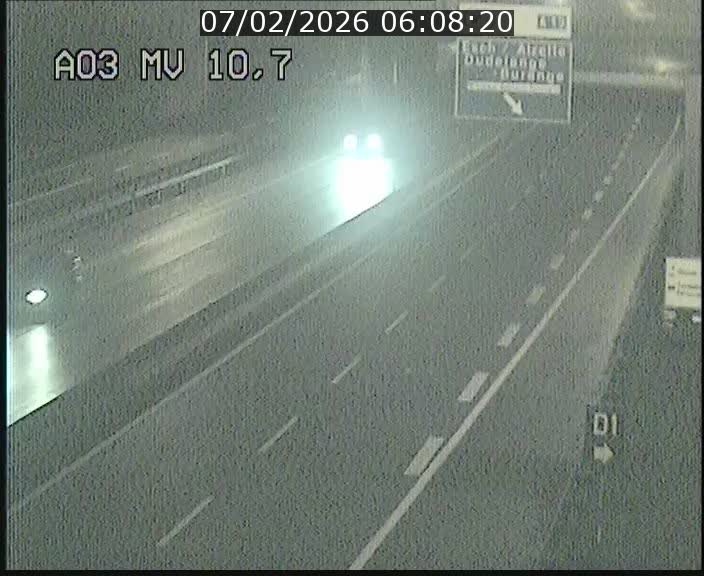 <h2>Traffic live webcam Luxembourg Croix de Bettembourg - A3 - BK 10.7 - direction France</h2>