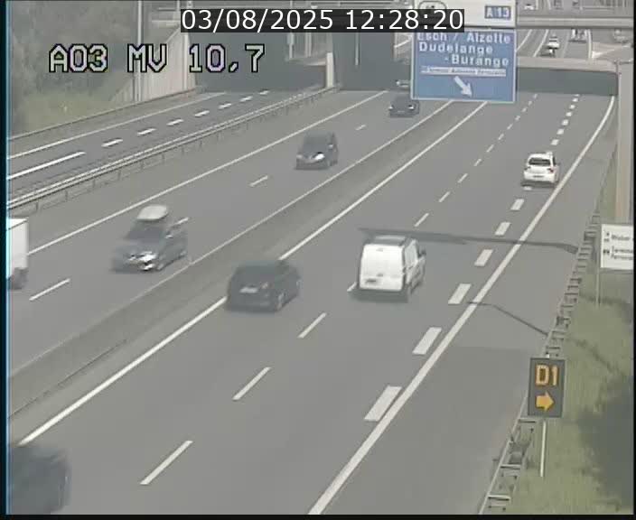 <h2>Traffic live webcam Luxembourg Croix de Bettembourg - A3 - BK 10.7 - direction France</h2>