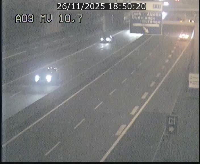 <h2>Traffic live webcam Luxembourg Croix de Bettembourg - A3 - BK 10.7 - direction France</h2>