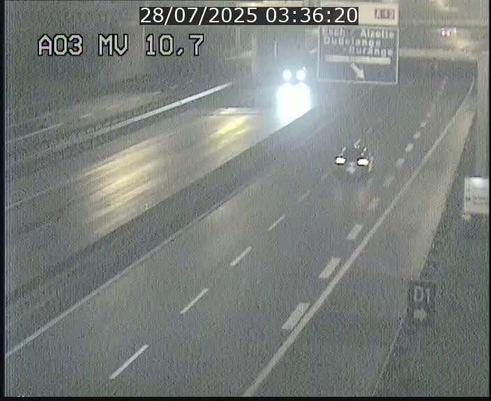 <h2>Traffic live webcam Luxembourg Croix de Bettembourg - A3 - BK 10.7 - direction France</h2>