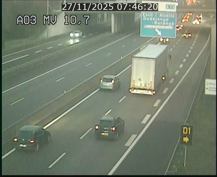 <h2>Traffic live webcam Luxembourg Croix de Bettembourg - A3 - BK 10.7 - direction France</h2>