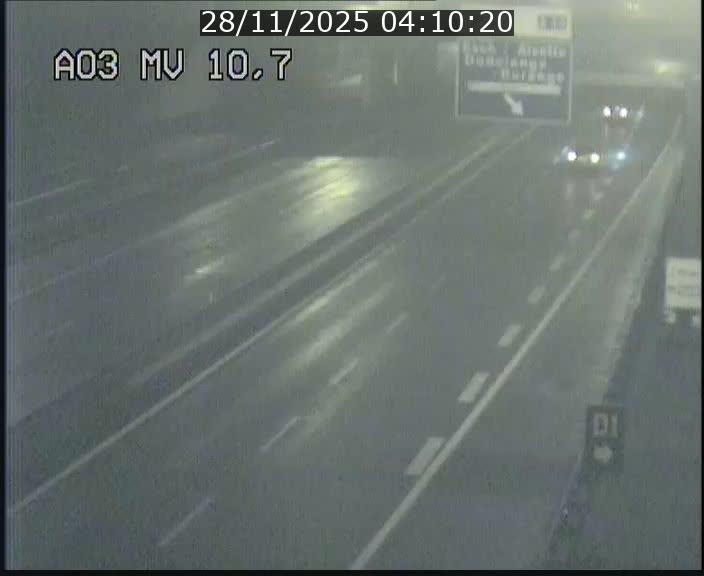 <h2>Traffic live webcam Luxembourg Croix de Bettembourg - A3 - BK 10.7 - direction France</h2>