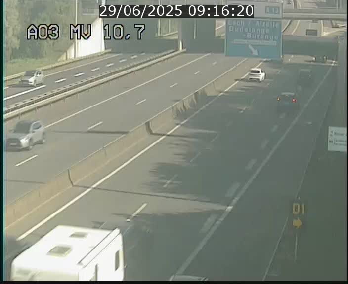 <h2>Traffic live webcam Luxembourg Croix de Bettembourg - A3 - BK 10.7 - direction France</h2>