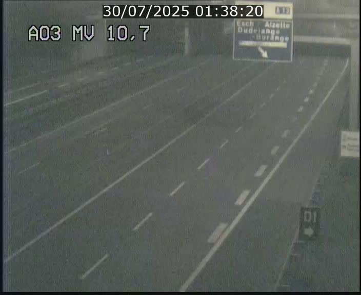 <h2>Traffic live webcam Luxembourg Croix de Bettembourg - A3 - BK 10.7 - direction France</h2>
