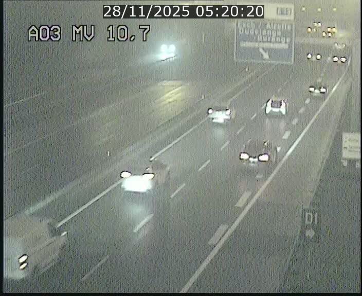 <h2>Traffic live webcam Luxembourg Croix de Bettembourg - A3 - BK 10.7 - direction France</h2>