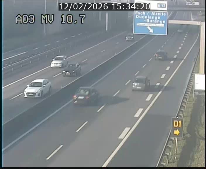 <h2>Traffic live webcam Luxembourg Croix de Bettembourg - A3 - BK 10.7 - direction France</h2>