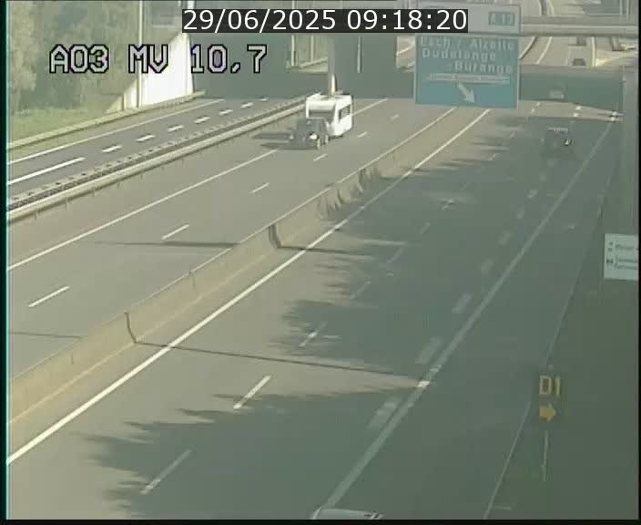 <h2>Traffic live webcam Luxembourg Croix de Bettembourg - A3 - BK 10.7 - direction France</h2>