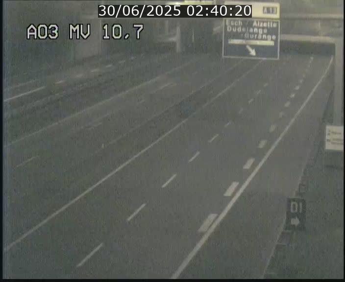 <h2>Traffic live webcam Luxembourg Croix de Bettembourg - A3 - BK 10.7 - direction France</h2>