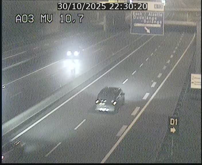 <h2>Traffic live webcam Luxembourg Croix de Bettembourg - A3 - BK 10.7 - direction France</h2>