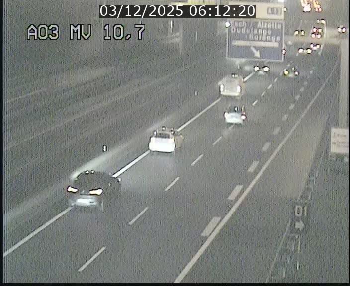 <h2>Traffic live webcam Luxembourg Croix de Bettembourg - A3 - BK 10.7 - direction France</h2>