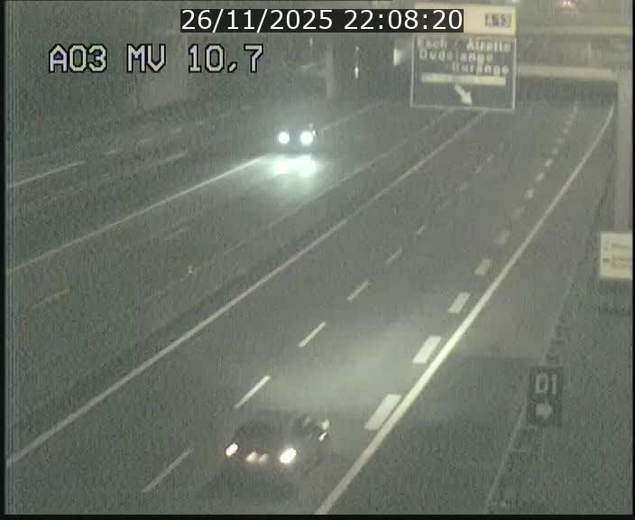 <h2>Traffic live webcam Luxembourg Croix de Bettembourg - A3 - BK 10.7 - direction France</h2>