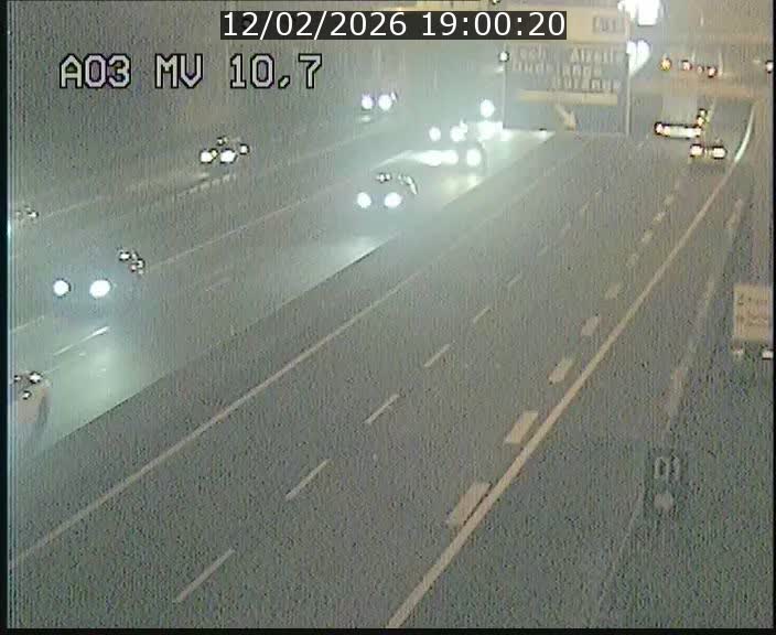 <h2>Traffic live webcam Luxembourg Croix de Bettembourg - A3 - BK 10.7 - direction France</h2>