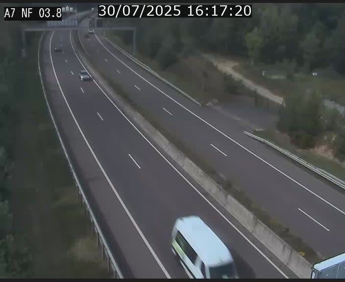 <h2>Webcam autoroute A7 au Luxembourg à la sortie du Tunnel Stafelter vers le Nord</h2>
