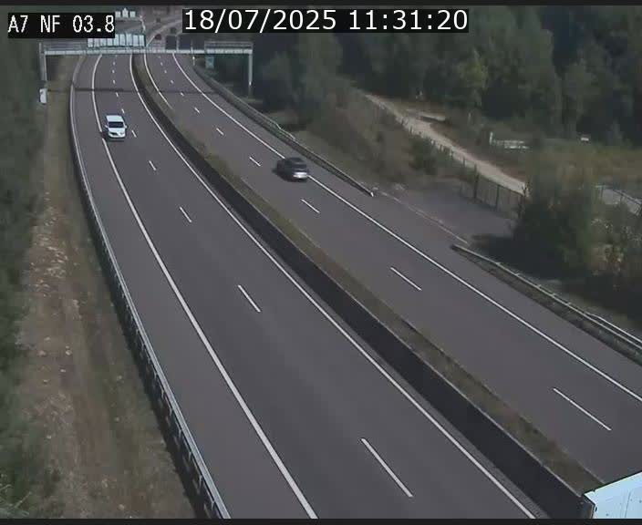 <h2>Webcam autoroute A7 au Luxembourg à la sortie du Tunnel Stafelter vers le Nord</h2>