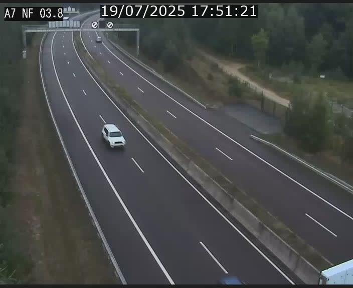 <h2>Webcam autoroute A7 au Luxembourg à la sortie du Tunnel Stafelter vers le Nord</h2>