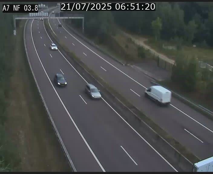 <h2>Webcam autoroute A7 au Luxembourg à la sortie du Tunnel Stafelter vers le Nord</h2>