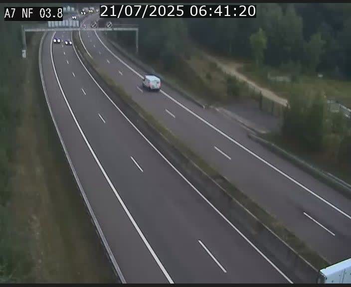 <h2>Webcam autoroute A7 au Luxembourg à la sortie du Tunnel Stafelter vers le Nord</h2>