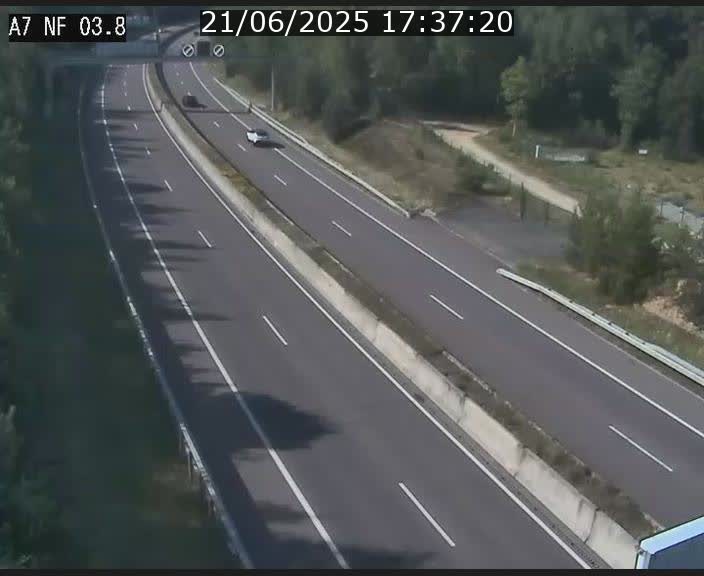 <h2>Webcam autoroute A7 au Luxembourg à la sortie du Tunnel Stafelter vers le Nord</h2>