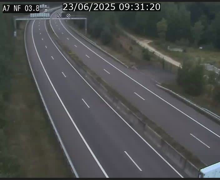 <h2>Webcam autoroute A7 au Luxembourg à la sortie du Tunnel Stafelter vers le Nord</h2>