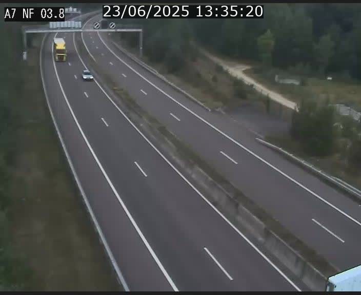 <h2>Webcam autoroute A7 au Luxembourg à la sortie du Tunnel Stafelter vers le Nord</h2>