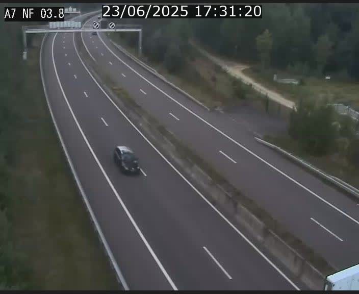 <h2>Webcam autoroute A7 au Luxembourg à la sortie du Tunnel Stafelter vers le Nord</h2>