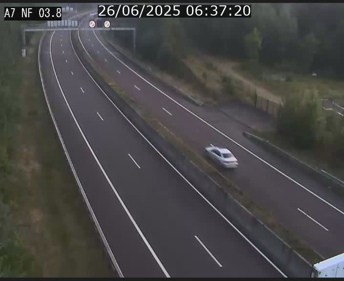 <h2>Webcam autoroute A7 au Luxembourg à la sortie du Tunnel Stafelter vers le Nord</h2>