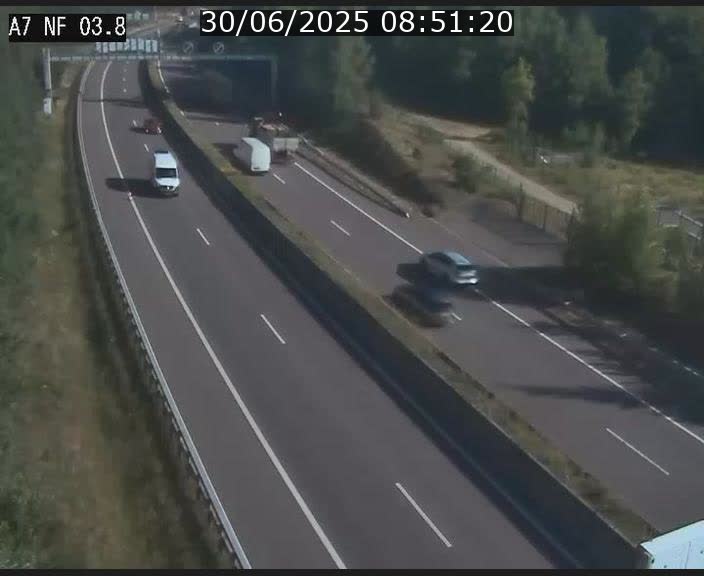 <h2>Webcam autoroute A7 au Luxembourg à la sortie du Tunnel Stafelter vers le Nord</h2>
