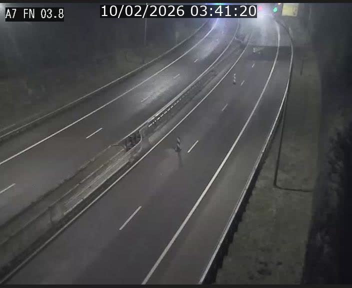 <h2>Caméra autoroute Luxembourg A7 - Passage à gibier Rëngelbour - direction Tunnel Stafelter</h2>