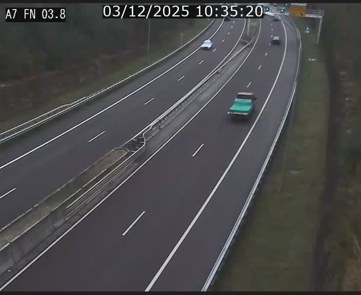 <h2>Caméra autoroute Luxembourg A7 - Passage à gibier Rëngelbour - direction Tunnel Stafelter</h2>