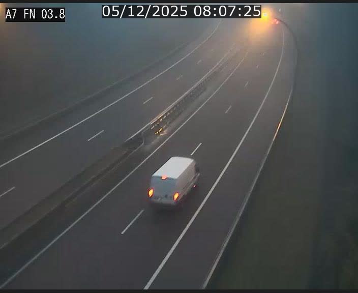 <h2>Caméra autoroute Luxembourg A7 - Passage à gibier Rëngelbour - direction Tunnel Stafelter</h2>