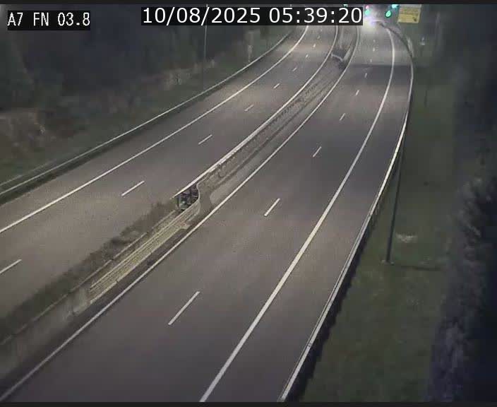 <h2>Caméra autoroute Luxembourg A7 - Passage à gibier Rëngelbour - direction Tunnel Stafelter</h2>