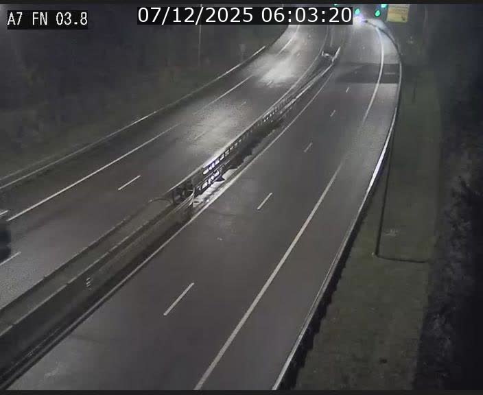 <h2>Caméra autoroute Luxembourg A7 - Passage à gibier Rëngelbour - direction Tunnel Stafelter</h2>