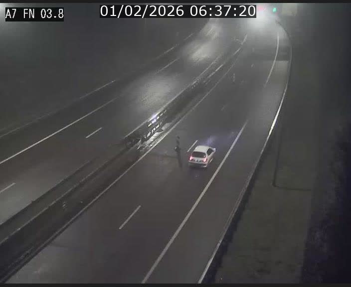 Caméra autoroute Luxembourg A7 - Passage à gibier Rëngelbour - direction Tunnel Stafelter