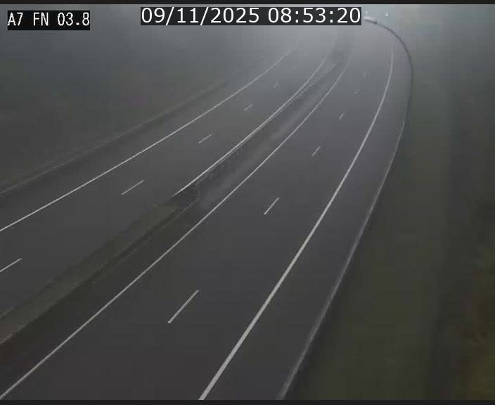 <h2>Caméra autoroute Luxembourg A7 - Passage à gibier Rëngelbour - direction Tunnel Stafelter</h2>