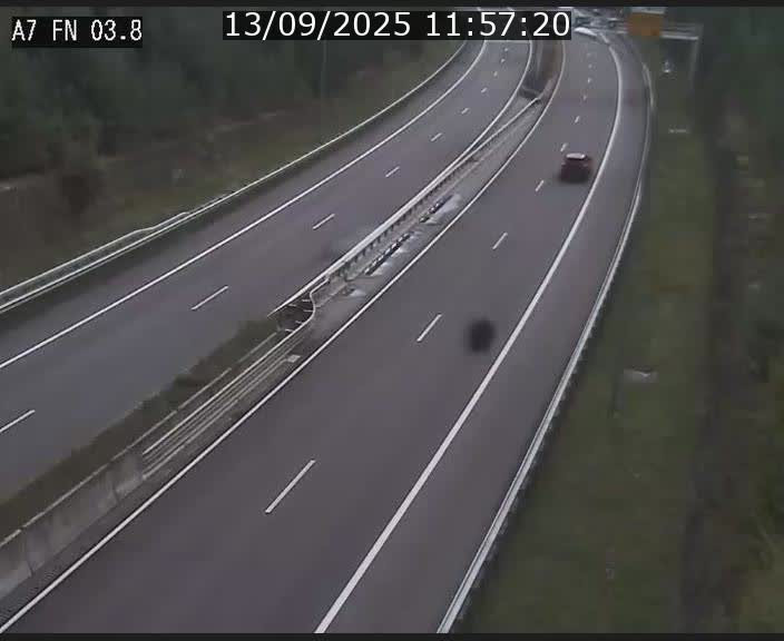 <h2>Caméra autoroute Luxembourg A7 - Passage à gibier Rëngelbour - direction Tunnel Stafelter</h2>