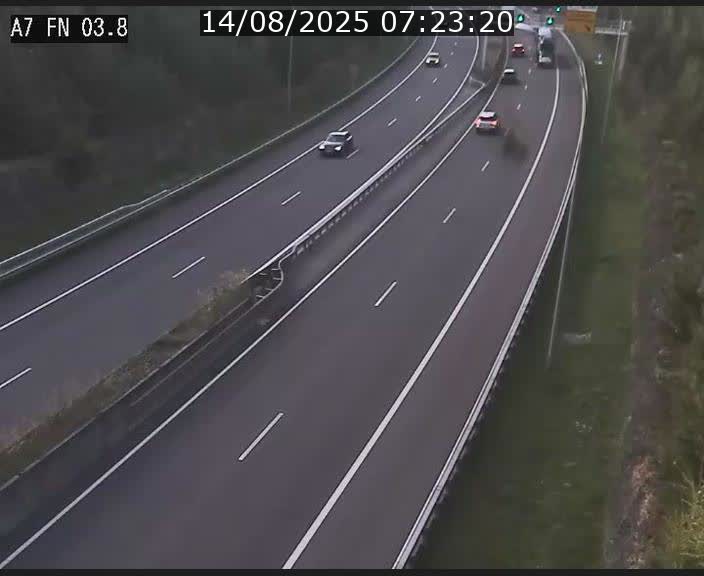 <h2>Caméra autoroute Luxembourg A7 - Passage à gibier Rëngelbour - direction Tunnel Stafelter</h2>