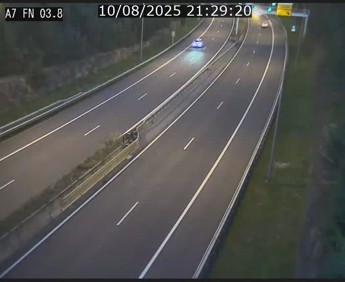 <h2>Caméra autoroute Luxembourg A7 - Passage à gibier Rëngelbour - direction Tunnel Stafelter</h2>