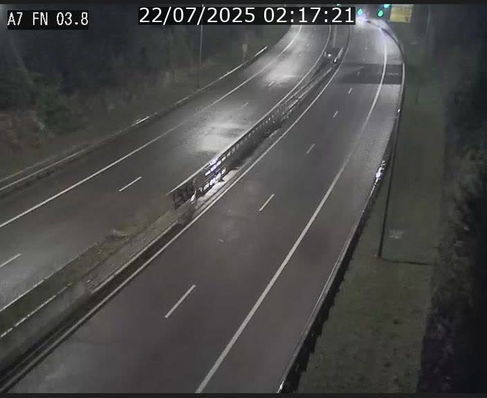 Caméra autoroute Luxembourg A7 - Passage à gibier Rëngelbour - direction Tunnel Stafelter