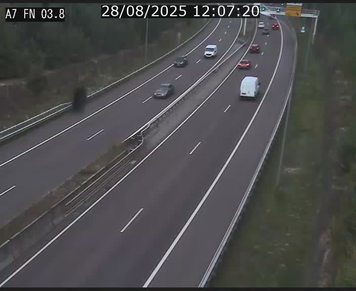 <h2>Caméra autoroute Luxembourg A7 - Passage à gibier Rëngelbour - direction Tunnel Stafelter</h2>