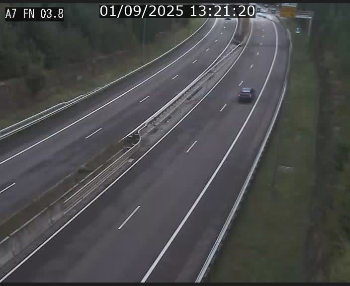 <h2>Caméra autoroute Luxembourg A7 - Passage à gibier Rëngelbour - direction Tunnel Stafelter</h2>