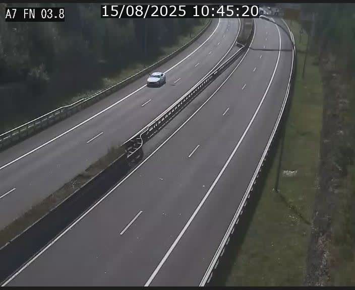 <h2>Caméra autoroute Luxembourg A7 - Passage à gibier Rëngelbour - direction Tunnel Stafelter</h2>