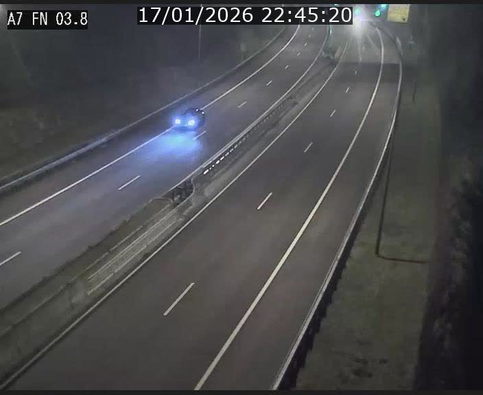 <h2>Caméra autoroute Luxembourg A7 - Passage à gibier Rëngelbour - direction Tunnel Stafelter</h2>