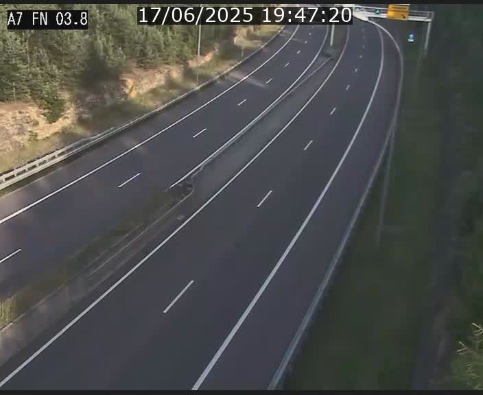 Caméra autoroute Luxembourg A7 - Passage à gibier Rëngelbour - direction Tunnel Stafelter