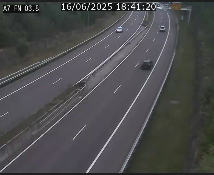 Caméra autoroute Luxembourg A7 - Passage à gibier Rëngelbour - direction Tunnel Stafelter